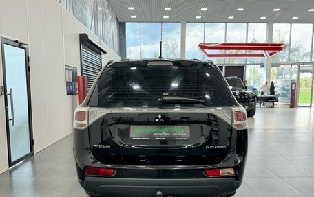 Mitsubishi Outlander III рестайлинг 3, 2013 год, 1 200 000 рублей, 5 фотография
