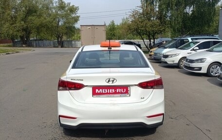 Hyundai Solaris II рестайлинг, 2019 год, 800 000 рублей, 3 фотография