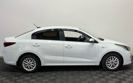 KIA Rio IV, 2018 год, 1 120 000 рублей, 4 фотография