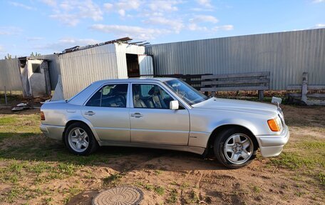 Mercedes-Benz W124, 1990 год, 550 000 рублей, 6 фотография