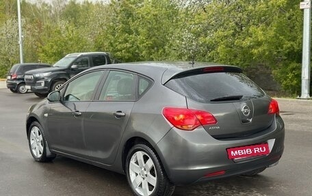 Opel Astra J, 2011 год, 620 000 рублей, 6 фотография