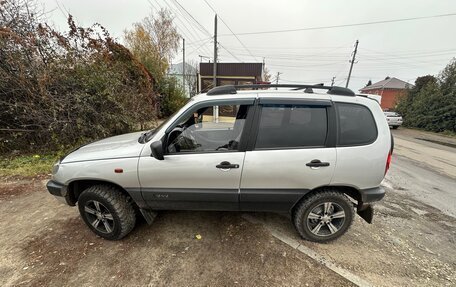 Chevrolet Niva I рестайлинг, 2004 год, 400 000 рублей, 4 фотография