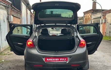 Opel Astra J, 2011 год, 620 000 рублей, 9 фотография