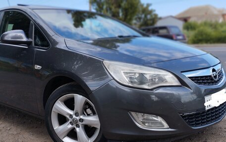 Opel Astra J, 2011 год, 1 000 000 рублей, 8 фотография