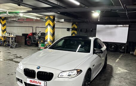 BMW 5 серия, 2015 год, 2 100 000 рублей, 2 фотография