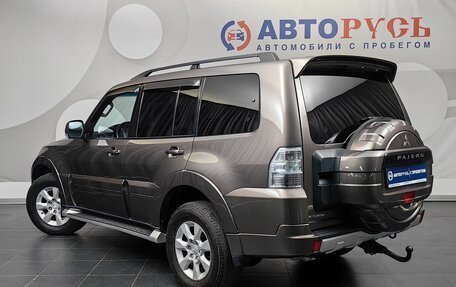 Mitsubishi Pajero IV, 2013 год, 1 689 000 рублей, 2 фотография