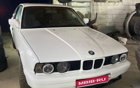 BMW 5 серия, 1992 год, 295 000 рублей, 1 фотография