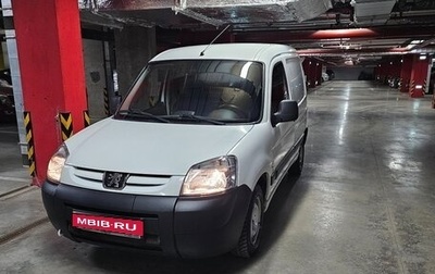 Peugeot Partner II рестайлинг 2, 2011 год, 900 000 рублей, 1 фотография
