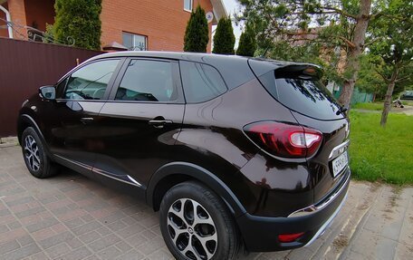 Renault Kaptur I рестайлинг, 2017 год, 1 630 000 рублей, 5 фотография