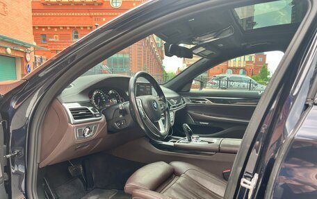 BMW 7 серия, 2017 год, 4 000 000 рублей, 6 фотография
