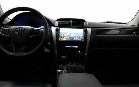 Toyota Camry, 2017 год, 2 500 000 рублей, 18 фотография