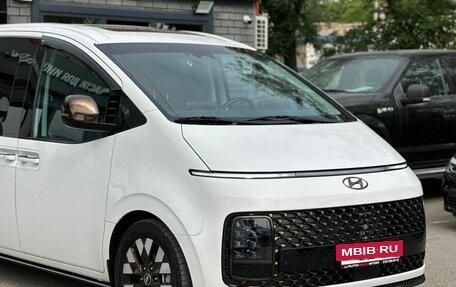 Hyundai Staria, 2021 год, 4 900 000 рублей, 4 фотография