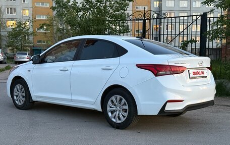 Hyundai Solaris II рестайлинг, 2019 год, 870 000 рублей, 2 фотография