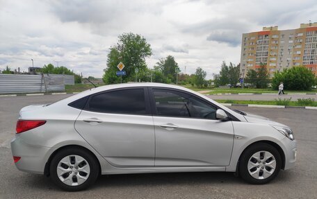 Hyundai Solaris II рестайлинг, 2015 год, 1 170 000 рублей, 5 фотография