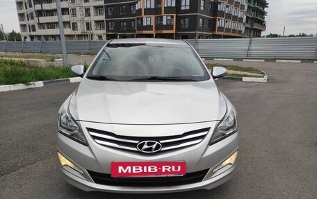 Hyundai Solaris II рестайлинг, 2015 год, 1 170 000 рублей, 3 фотография