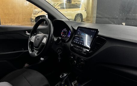 Hyundai Solaris II рестайлинг, 2019 год, 915 000 рублей, 5 фотография