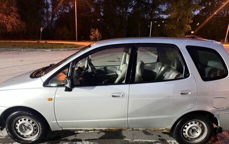 Toyota Corolla Spacio II, 2000 год, 370 000 рублей, 4 фотография