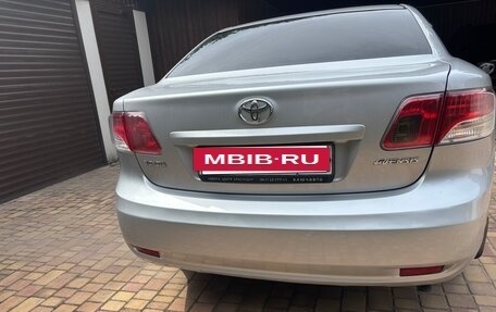 Toyota Avensis III рестайлинг, 2011 год, 1 450 000 рублей, 4 фотография