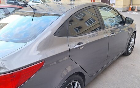 Hyundai Solaris II рестайлинг, 2014 год, 1 150 000 рублей, 5 фотография