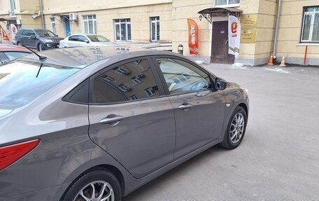 Hyundai Solaris II рестайлинг, 2014 год, 1 150 000 рублей, 10 фотография