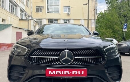 Mercedes-Benz E-Класс, 2020 год, 4 950 000 рублей, 2 фотография