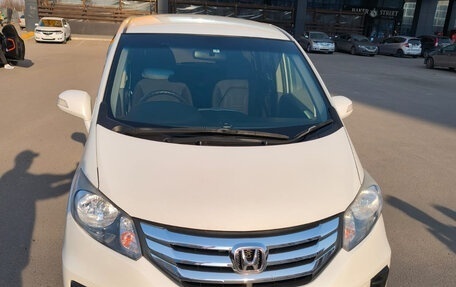 Honda Freed I, 2012 год, 1 280 000 рублей, 6 фотография
