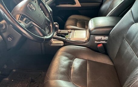 Toyota Land Cruiser 200, 2019 год, 7 400 000 рублей, 9 фотография