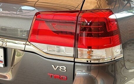 Toyota Land Cruiser 200, 2019 год, 7 400 000 рублей, 13 фотография