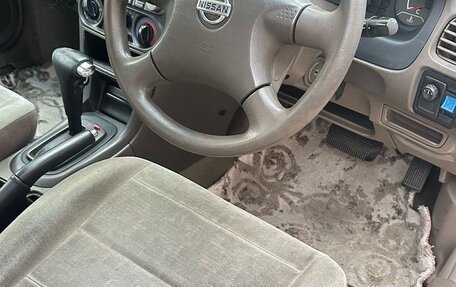 Nissan Sunny B15, 2000 год, 280 000 рублей, 5 фотография