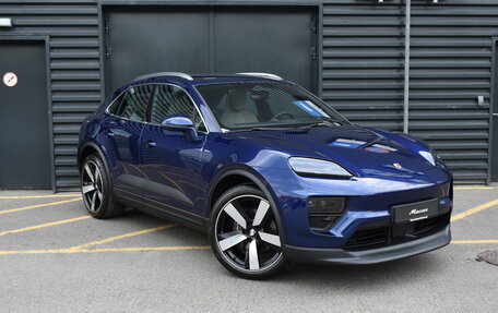 Porsche Macan, 2024 год, 14 500 000 рублей, 3 фотография