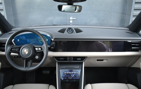Porsche Macan, 2024 год, 14 500 000 рублей, 11 фотография