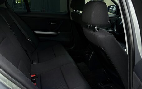 BMW 3 серия, 2010 год, 1 175 000 рублей, 23 фотография