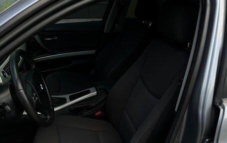 BMW 3 серия, 2010 год, 1 175 000 рублей, 19 фотография