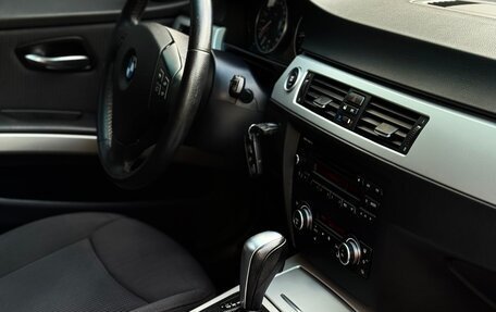BMW 3 серия, 2010 год, 1 175 000 рублей, 25 фотография