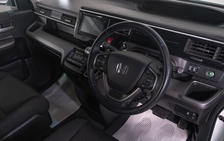 Honda Stepwgn IV, 2021 год, 3 199 000 рублей, 7 фотография