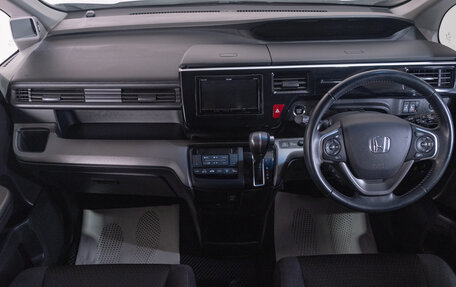 Honda Stepwgn IV, 2021 год, 3 199 000 рублей, 9 фотография