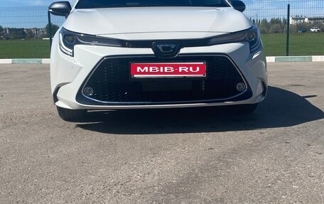 Toyota Corolla, 2021 год, 2 300 000 рублей, 4 фотография