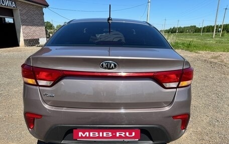 KIA Rio IV, 2018 год, 1 215 000 рублей, 4 фотография