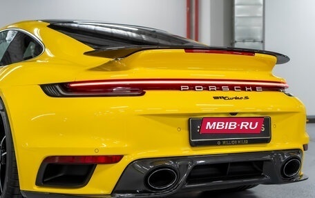 Porsche 911, 2021 год, 26 800 000 рублей, 13 фотография