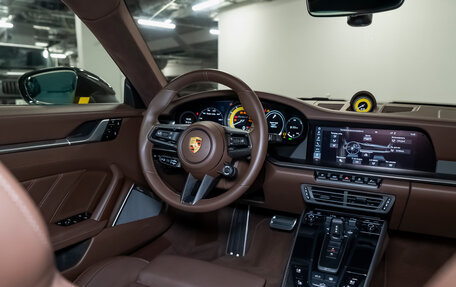 Porsche 911, 2021 год, 26 800 000 рублей, 29 фотография