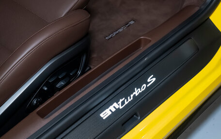 Porsche 911, 2021 год, 26 800 000 рублей, 32 фотография
