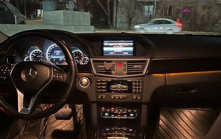 Mercedes-Benz E-Класс, 2012 год, 1 700 000 рублей, 5 фотография
