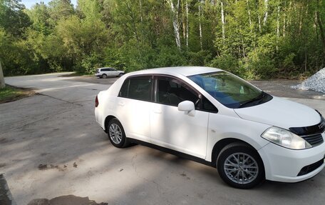Nissan Tiida, 2005 год, 500 000 рублей, 9 фотография