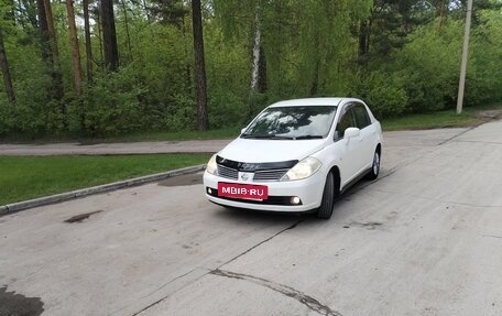 Nissan Tiida, 2005 год, 500 000 рублей, 12 фотография
