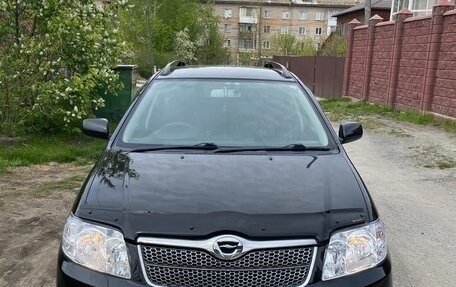 Toyota Corolla, 2004 год, 715 000 рублей, 1 фотография