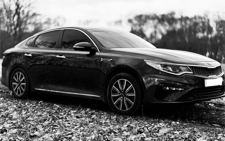 KIA Optima IV, 2018 год, 1 990 000 рублей, 2 фотография