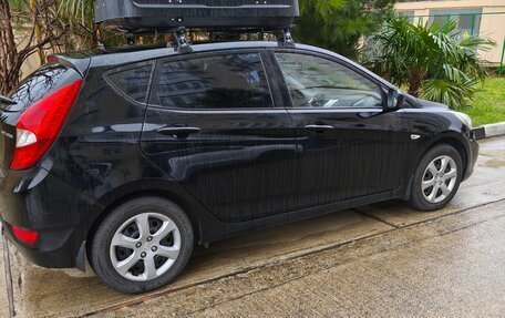 Hyundai Solaris II рестайлинг, 2012 год, 1 050 000 рублей, 4 фотография