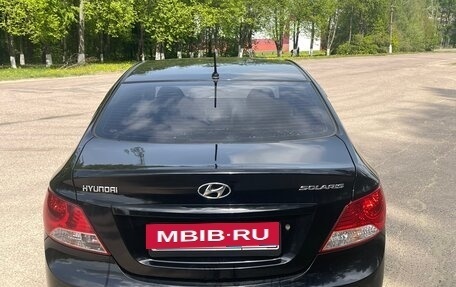 Hyundai Solaris II рестайлинг, 2011 год, 700 000 рублей, 5 фотография