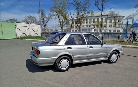 Nissan Sunny, 1992 год, 229 000 рублей, 32 фотография
