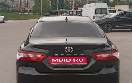 Toyota Camry, 2019 год, 2 399 000 рублей, 6 фотография